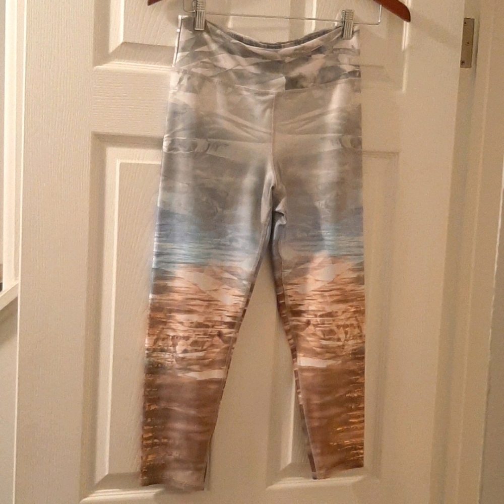 Evolution and creation active leggings